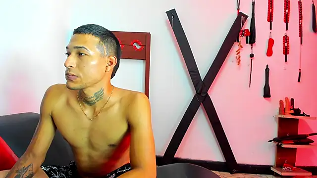 Snapshot of Hana_and_Zeta chatting on 02/17/25, 03:42 Hana and Zeta online show from 02/17/25, 03:42