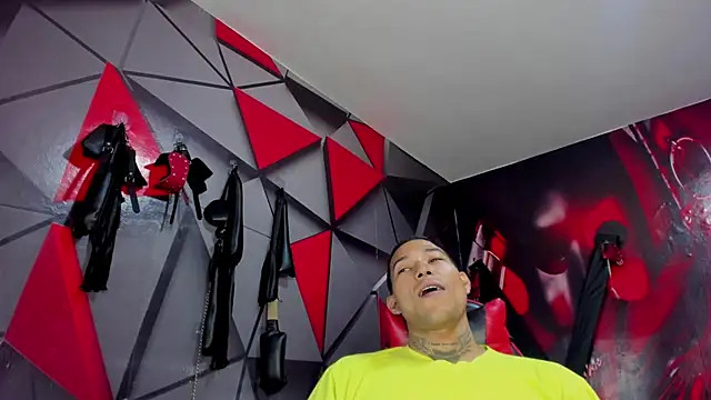 Snapshot of Hana_and_Zeta chatting on 09/12/25, 12:16 Hana and Zeta online show from 09/12/25, 12:16