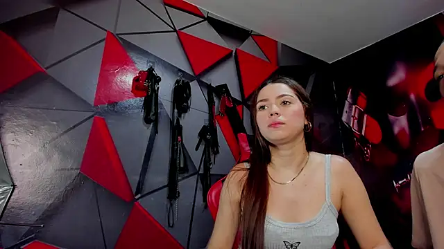 Snapshot of Hana_and_Zeta chatting on 09/15/25, 12:16 Hana and Zeta online show from 09/15/25, 12:16