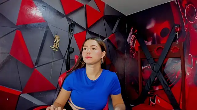 Snapshot of Hana_and_Zeta chatting on 10/20/25, 12:16 Hana and Zeta online show from 10/20/25, 12:16