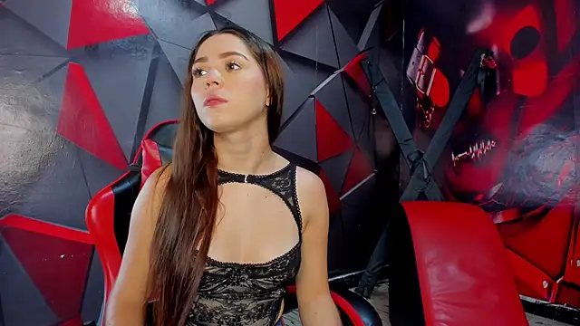 Snapshot of Hana_and_Zeta chatting on 11/13/25, 12:15 Hana and Zeta online show from 11/13/25, 12:15