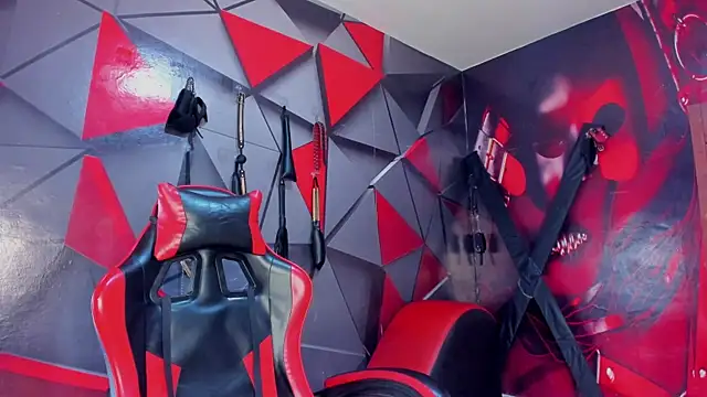 Hana and Zeta online show from 01/13/26, 12:43