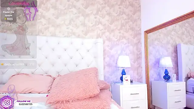 Snapshot of Eliza_Thaylor__ chatting on 01/17/25, 06:54 Eliza Thaylor online show from 01/17/25, 06:54