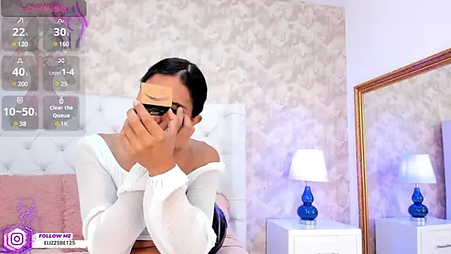 Snapshot of Eliza_Thaylor__ chatting on 02/03/25, 11:20 Eliza Thaylor online show from 02/03/25, 11:20