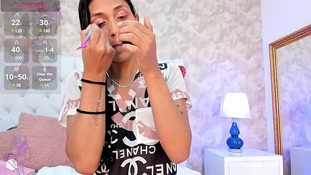 Snapshot of Eliza_Thaylor__ chatting on 03/03/25, 02:15 Eliza Thaylor online show from 03/03/25, 02:15