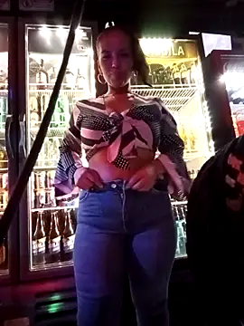 Snapshot of mariana_mauricio_hot chatting on 10/04/25, 01:47 mariana mauricio hot online show from 10/04/25, 01:47