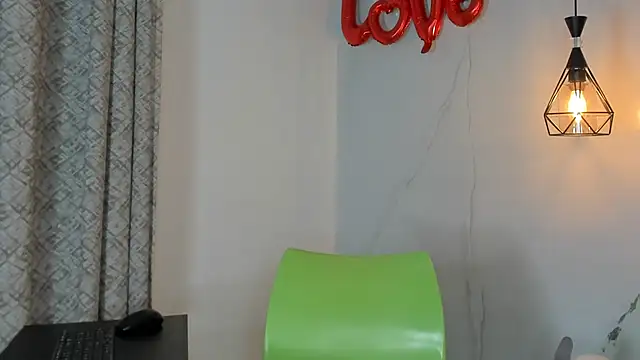 Snapshot of angelswets chatting on 02/18/25, 05:21 angelswets online show from 02/18/25, 05:21