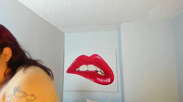 Snapshot of electrabig_6 chatting on 02/14/25, 03:43 electrabig 6 online show from 02/14/25, 03:43