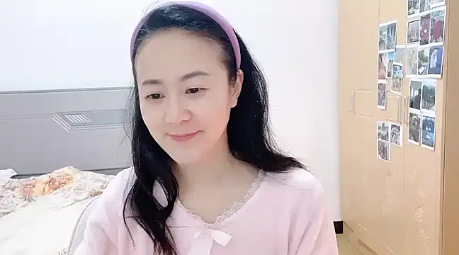 fanfan-FF online show from 02/18/25, 12:28