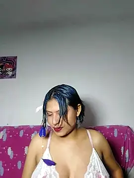 Snapshot of azulzulix chatting on 02/16/25, 12:30 azulzulix online show from 02/16/25, 12:30