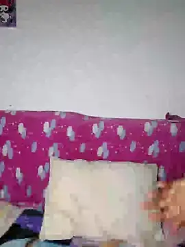 Snapshot of azulzulix chatting on 02/21/25, 12:27 azulzulix online show from 02/21/25, 12:27