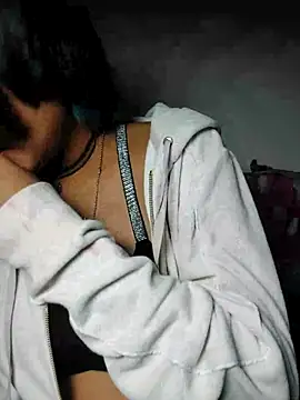 Snapshot of azulzulix chatting on 02/21/25, 03:34 azulzulix online show from 02/21/25, 03:34