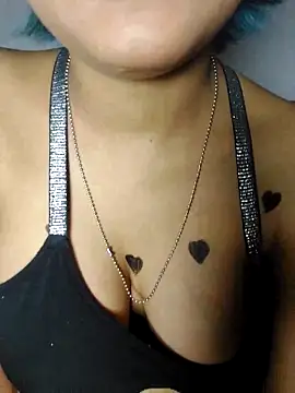 Snapshot of azulzulix chatting on 02/21/25, 09:45 azulzulix online show from 02/21/25, 09:45