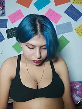 Snapshot of azulzulix chatting on 03/15/25, 11:28 azulzulix online show from 03/15/25, 11:28