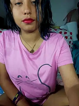 Snapshot of azulzulix chatting on 10/05/25, 01:04 azulzulix online show from 10/05/25, 01:04