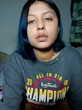 Snapshot of azulzulix chatting on 10/08/25, 01:14 azulzulix online show from 10/08/25, 01:14