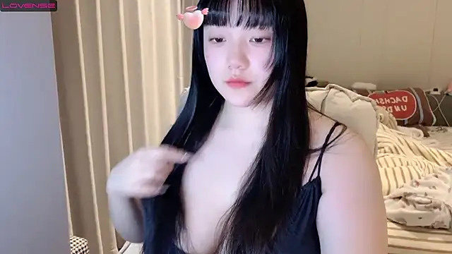 qiqi-666 online show from 02/24/25, 01:10