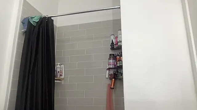 AveryJ99 online show from 02/11/25, 02:02