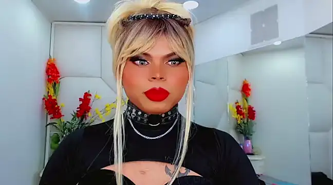 Snapshot of AdanKinng chatting on 03/09/25, 08:07 AdanKinng online show from 03/09/25, 08:07