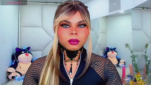 Snapshot of AdanKinng chatting on 11/11/25, 06:57 AdanKinng online show from 11/11/25, 06:57