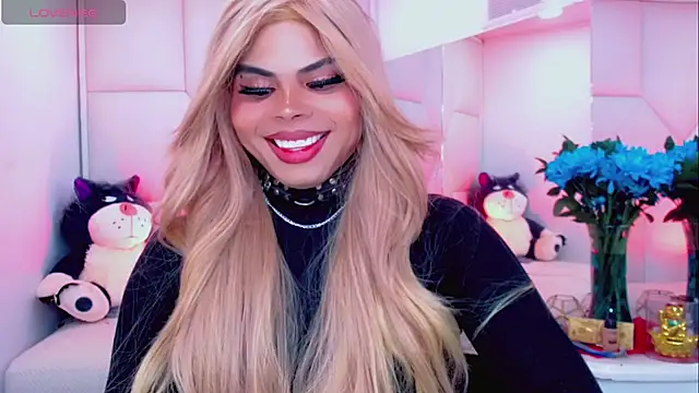 Snapshot of AdanKinng chatting on 11/20/25, 06:24 AdanKinng online show from 11/20/25, 06:24