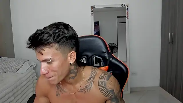 pettergrey1 online show from 02/11/26, 09:42