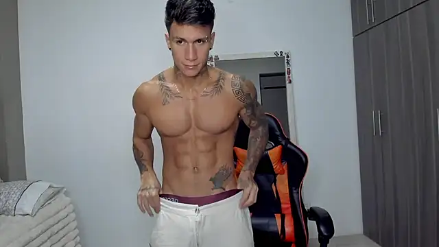 pettergrey1 online show from 02/16/26, 12:12