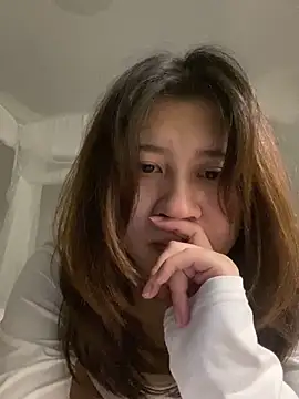 Snapshot of Liliya-77 chatting on 01/18/26, 08:12 Liliya-77 online show from 01/18/26, 08:12