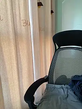 Snapshot of Liliya-77 chatting on 02/04/26, 05:24 Liliya-77 online show from 02/04/26, 05:24