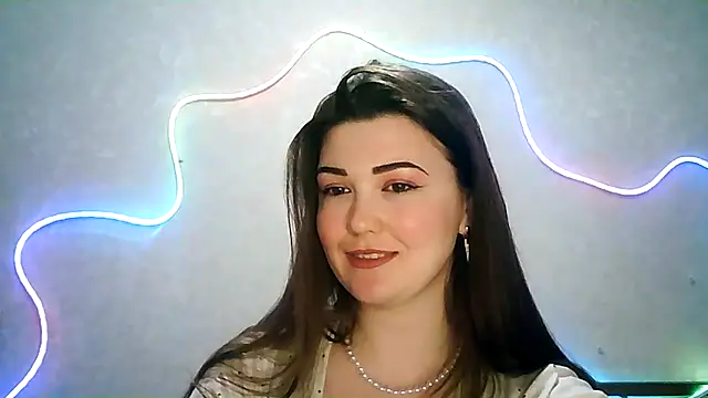 Snapshot of SeductiveTati chatting on 09/15/25, 09:15 SeductiveTati online show from 09/15/25, 09:15