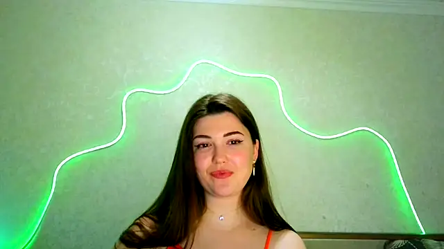 Snapshot of SeductiveTati chatting on 12/15/25, 12:15 SeductiveTati online show from 12/15/25, 12:15