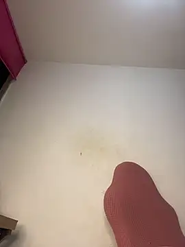 CinnamonCookiez online show from 12/04/25, 05:17