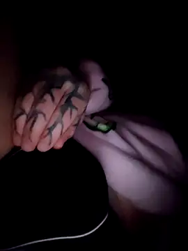 Snapshot of B1GBoyUk chatting on 10/29/25, 01:19 B1GBoyUk online show from 10/29/25, 01:19