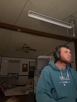 dcockell online show from 10/27/25, 06:17