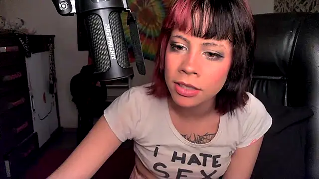 Liv Alt online show from 05/07/26, 07:19