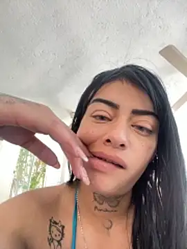 Snapshot of ZairaSofia1 chatting on 12/04/25, 03:10 ZairaSofia1 online show from 12/04/25, 03:10