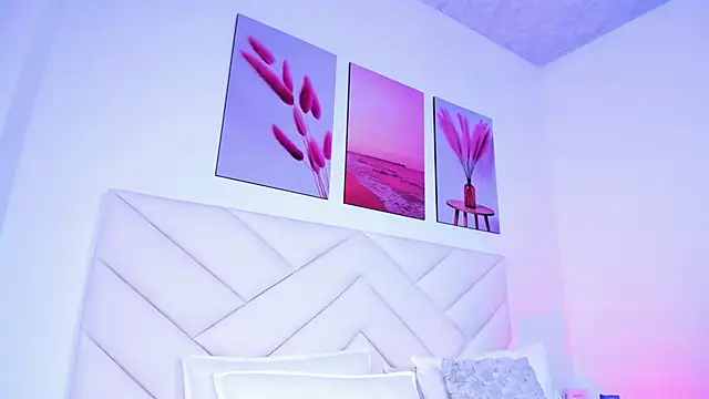 Snapshot of zoe_rivers chatting on 02/17/26, 06:25 zoe rivers online show from 02/17/26, 06:25