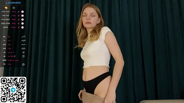 Snapshot of ElswythDecoursey chatting on 01/12/25, 09:08 ElswythDecoursey online show from 01/12/25, 09:08