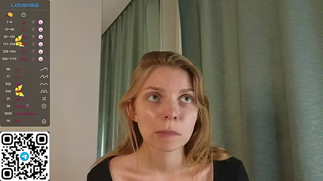 Snapshot of ElswythDecoursey chatting on 02/10/25, 12:19 ElswythDecoursey online show from 02/10/25, 12:19