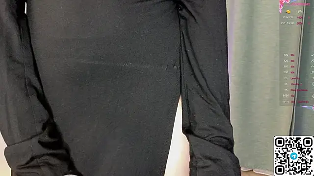 Snapshot of ElswythDecoursey chatting on 02/23/25, 05:18 ElswythDecoursey online show from 02/23/25, 05:18