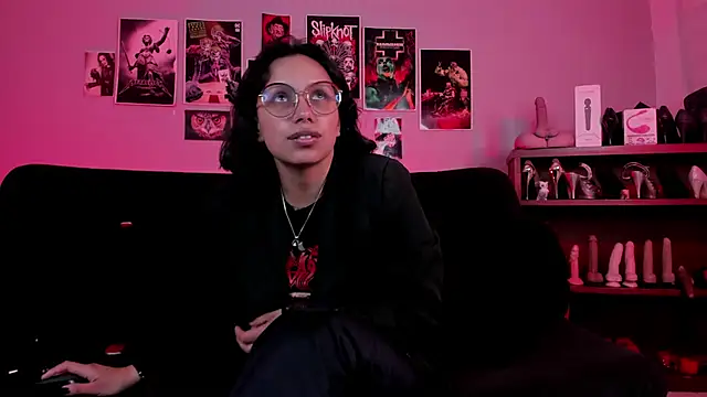 lilith-deveraux online show from 10/26/25, 11:53