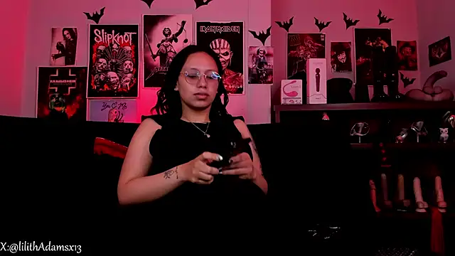 lilith-deveraux online show from 04/22/26, 04:52