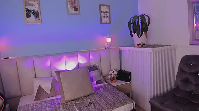 dayanne07 online show from 01/17/25, 08:24