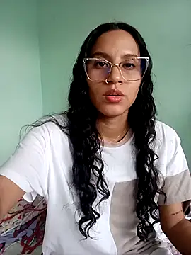 Karii-R online show from 02/21/26, 04:30