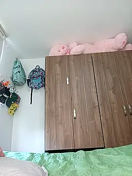 Karii-R online show from 04/22/26, 03:24