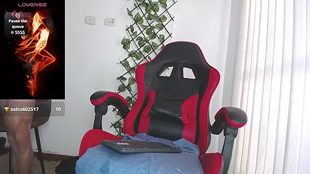 darkviper26 online show from 09/14/25, 12:48