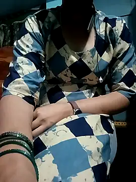 Snapshot of gunjan22 chatting on 12/25/24, 05:26 gunjan22 online show from 12/25/24, 05:26