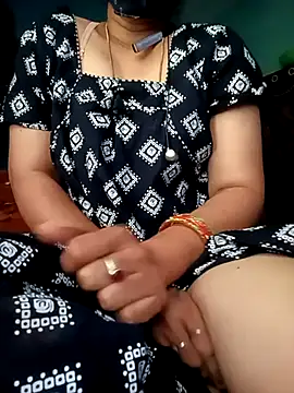 Snapshot of gunjan22 chatting on 03/17/25, 05:12 gunjan22 online show from 03/17/25, 05:12