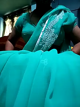 Snapshot of gunjan22 chatting on 03/22/25, 05:39 gunjan22 online show from 03/22/25, 05:39