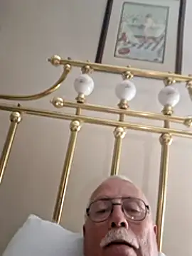 NawtyB1965 online show from 12/17/25, 07:09